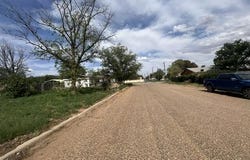 111-113 E 8th Street, Sundown, TX 79372