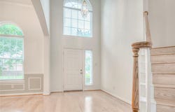 127 Pecan Valley Drive, Irving, TX 75063