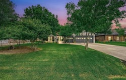 218 Cayuga Trail, Lake Kiowa, TX 76240