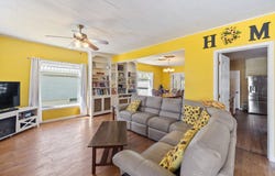 910 Washington Street, Eldora, IA 50627