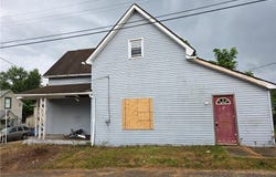 212 Thompson Street, Uhrichsville, OH 44683