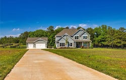 117 Lake Point, Williamson, GA 30292