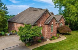 2210 Bedford Falls, Madison, IN 47250