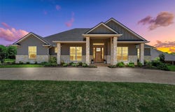 1 N Ritchie Road, Woodway, TX 76712