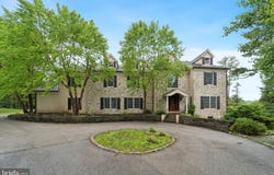 1 DUNMINNING ROAD, NEWTOWN SQUARE, PA 19073