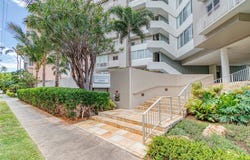 2969 Kalakaua Avenue, Honolulu, HI 96815