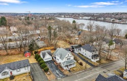 17 Grove Street, Brewer, ME 04412