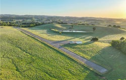 5161 Vineyard Drive, Paso Robles, CA 93446