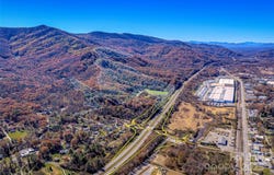 195 Access Road, Black Mountain, NC 28711