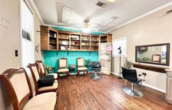 202 E Morgan Street, Franklin, TX 77856