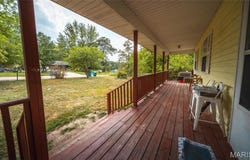 305 W Pecan Street, Conway, MO 65632