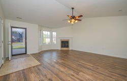 1215 Shepherds Dr, Moberly, MO 65270