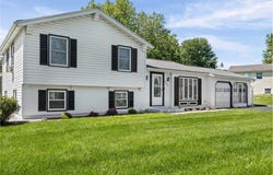951 Copperkettle Road, Webster, NY 14580