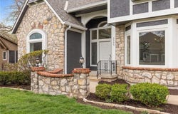 5506 W 82nd Terrace, Prairie Village, KS 66208