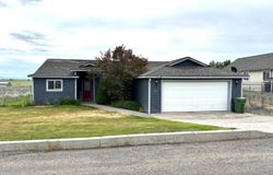507 Dapple Grey Rd., Hines, OR 97738