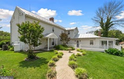 887 NATURAL CHIMNEYS ROAD, MOUNT SOLON, VA 22843