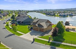 14817 N Pristine Cir, Rathdrum, ID 83858