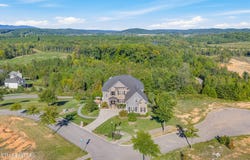 128 Pineberry E Rd, Oak Ridge, TN 37830