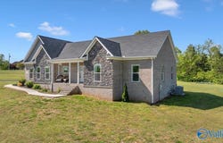 20 Joeffie Road, Grant, AL 35747