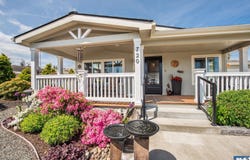 720 W Heritage Loop, Sequim, WA 98382