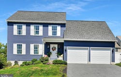 214 LOGHES Drive, MANHEIM, PA 17545