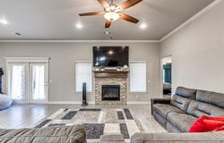917 NE 34th Terrace, Moore, OK 73160