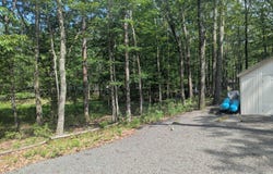 4122 Apache Lane, Shohola, PA 18458