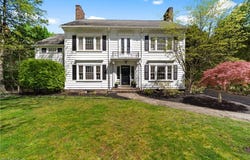 19901 Malvern Road, Shaker Heights, OH 44122