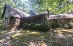 9616 Alexander Road, Little Rock, AR 72103-2008