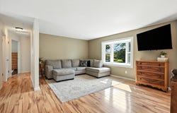 519 Buckingham Way, Hartland, WI 53029