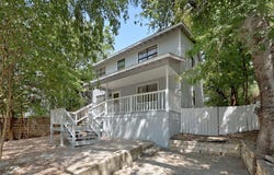 2102 E 8th St, Austin, TX 78702