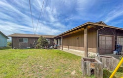 1911 GREEN AVE, Roseburg, OR 97471