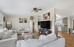 100 Thunderbird Rd, Ghent, KY 41045