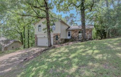 11 Stoney Ridge Lane, Maumelle, AR 72113