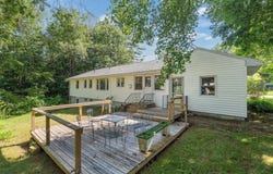25 Sims Avenue, Portsmouth, NH 03801
