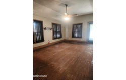 1644 Hazel Avenue, Carthage, MO 64836