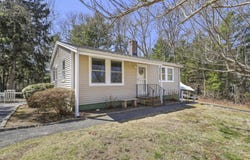 47 Cliff Road, Monument Beach, MA 02553