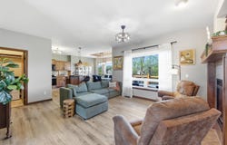 2013 E Quail Hollow St, Derby, KS 67037