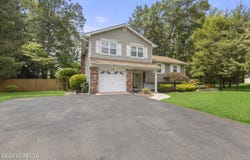 20 N Longview Road, Howell, NJ 07731