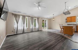 1302 SW Darci Dr, McMinnville, OR 97128