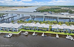 2540 BEACH Boulevard, Jacksonville Beach, FL 32250