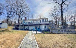 408 S Shore Dr, Horseshoe Bend, AR 72512