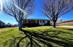 574 Storey Avenue, Harrodsburg, KY 40330