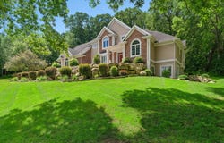 431 Country Club Ln, Onalaska, WI 54650