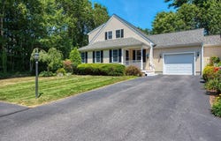 14 Elisha Dr, Middleboro, MA 02346