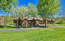 3 Creekwood, GALENA, IL 61036