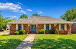 736 S Willow Court, Springfield, MO 65802