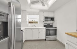 2852 W Crosley Drive W, West Palm Beach, FL 33415