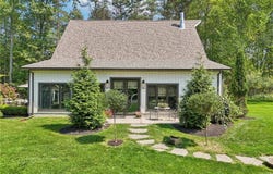 7090 Country Lane, Chagrin Falls, OH 44023