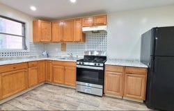 89-17 JAMAICA AVE, Woodhaven, NY 11421